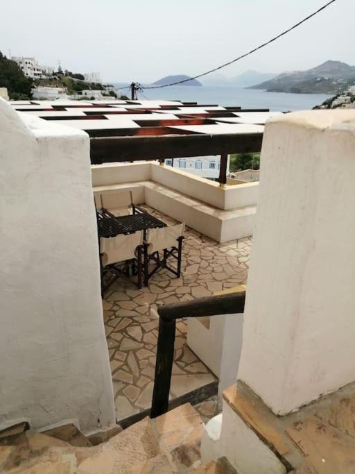 Looby's At Christos Leros Panteli
